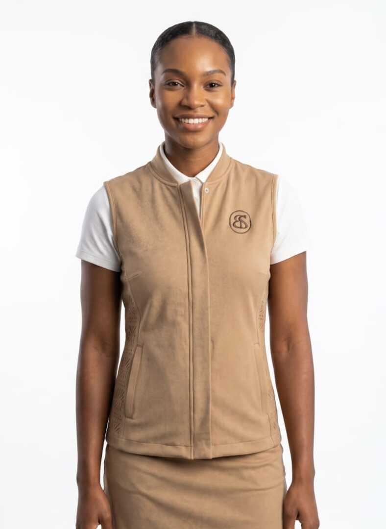 Sport lady rocks BnSari Sandstone Luxe Vest Set